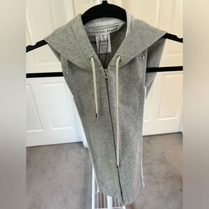 Veronica beard grey Dickey